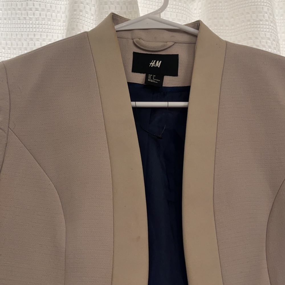 Beige H&M blazer